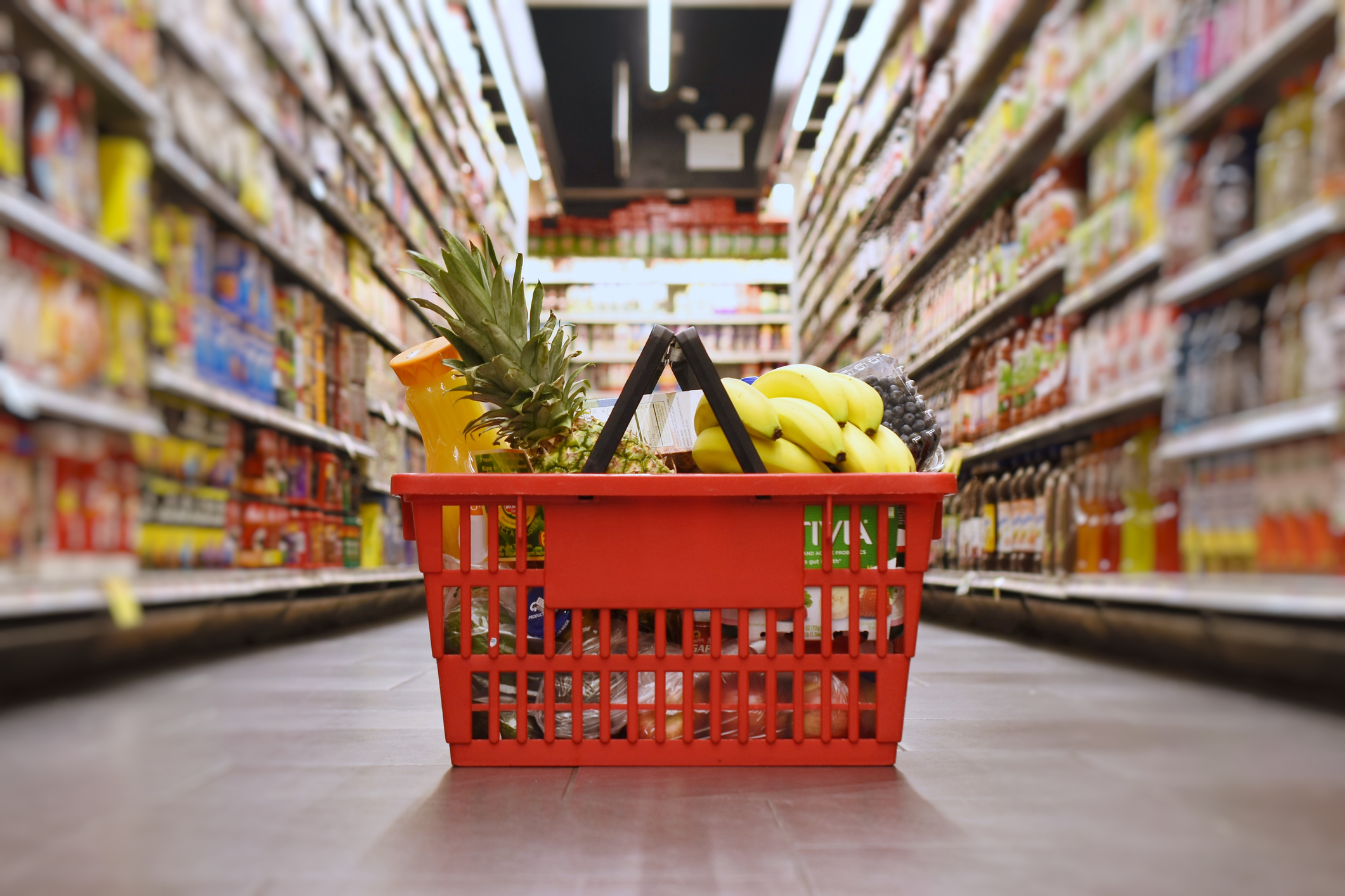 InfoMoney | Startups de entregas competem pela próxima fronteira: os produtos de supermercado