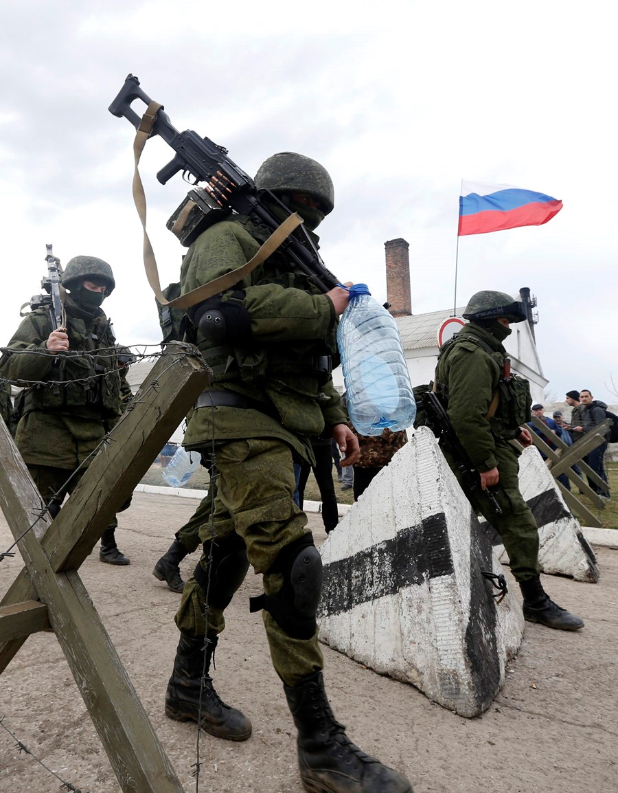 InfoMoney | G7 pede para Rússia retirar tropas militares na fronteira da Ucrânia e escolher diplomacia