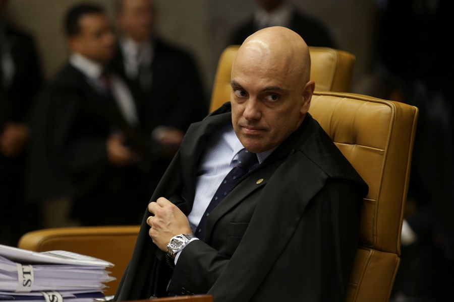 InfoMoney | Alexandre de Moraes mantém posse de deputados bolsonaristas nesta semana