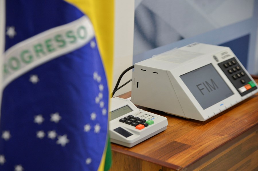 InfoMoney | Bolsonaro se recusa a responder se aceitará eventual derrota nas eleições