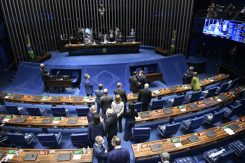 InfoMoney | PEC da Transição: Senadores aprovam texto-base em 2º turno