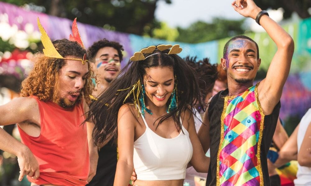 Jornal Contábil | Vai trocar a folia do carnaval pelo expediente? Conheça seus direitos – Jornal Contábil